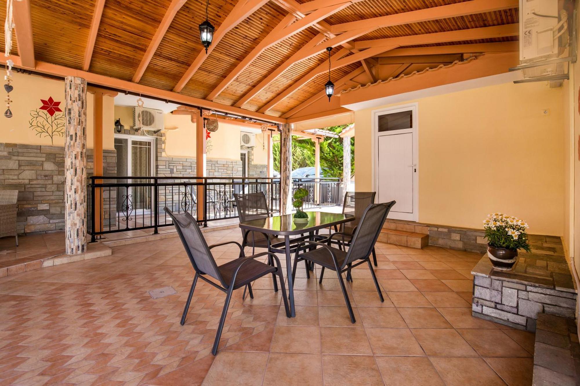 Markos Studios Potos Exterior photo